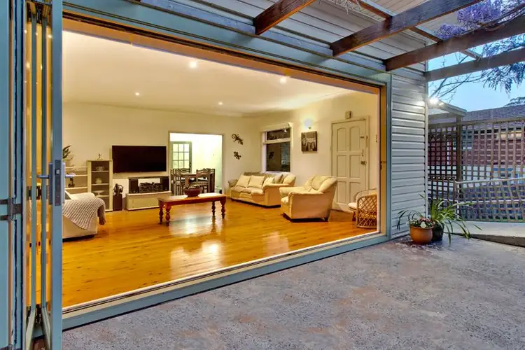 3 Glentrees Avenue, Forestville NSW 2087