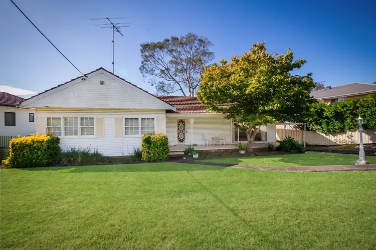 25 Fourth Avenue, Loftus NSW 2232