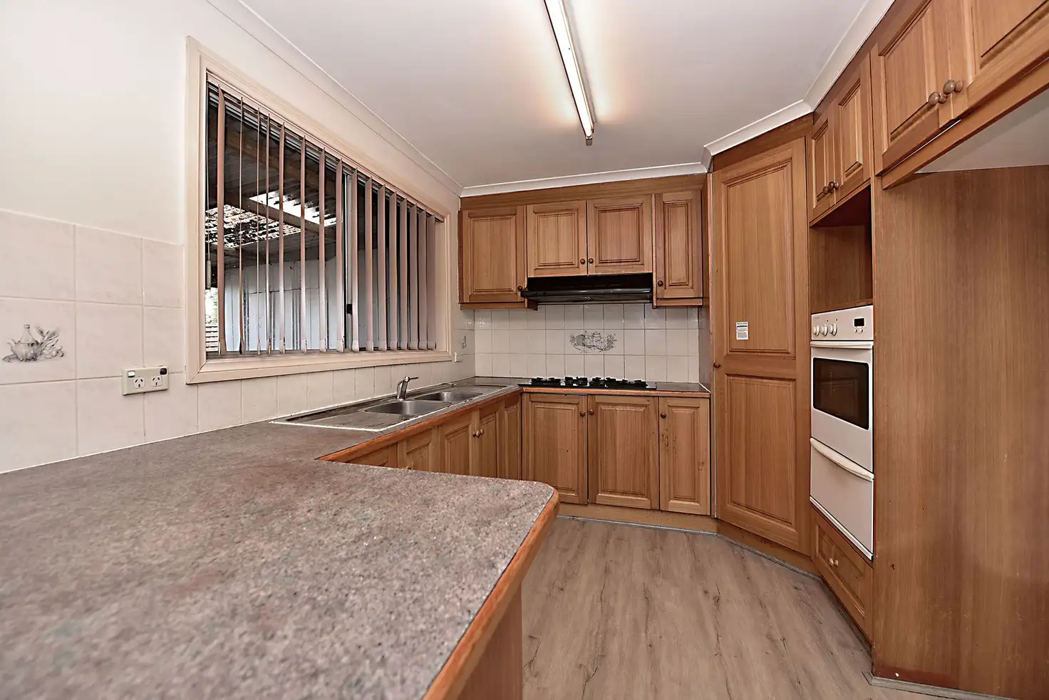 Main view of Homely unit listing, 2/12 Lincoln Avenue, Glen Waverley VIC 3150