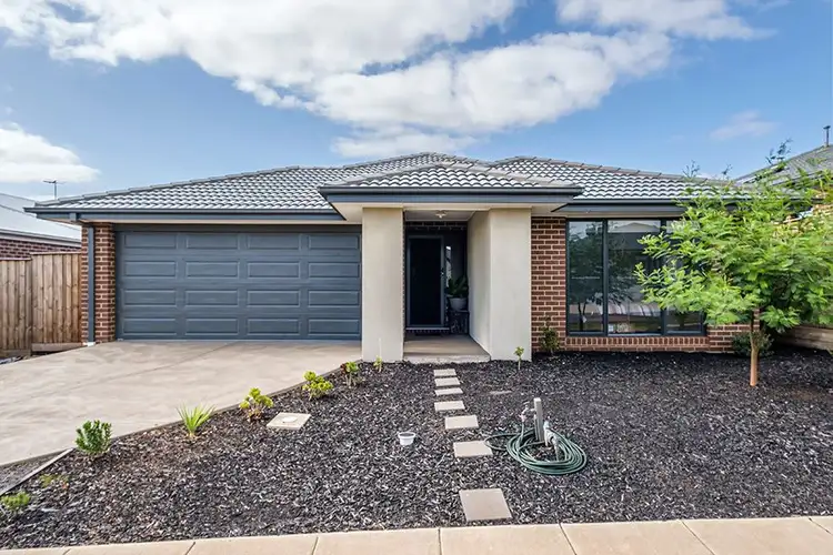 16 Porter Avenue, Maddingley VIC 3340