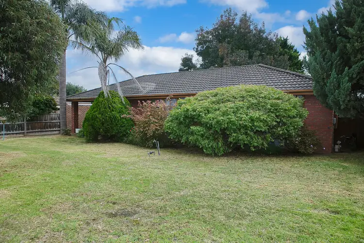 Fourth view of Homely house listing, 7 Roberna Court, Langwarrin VIC 3910