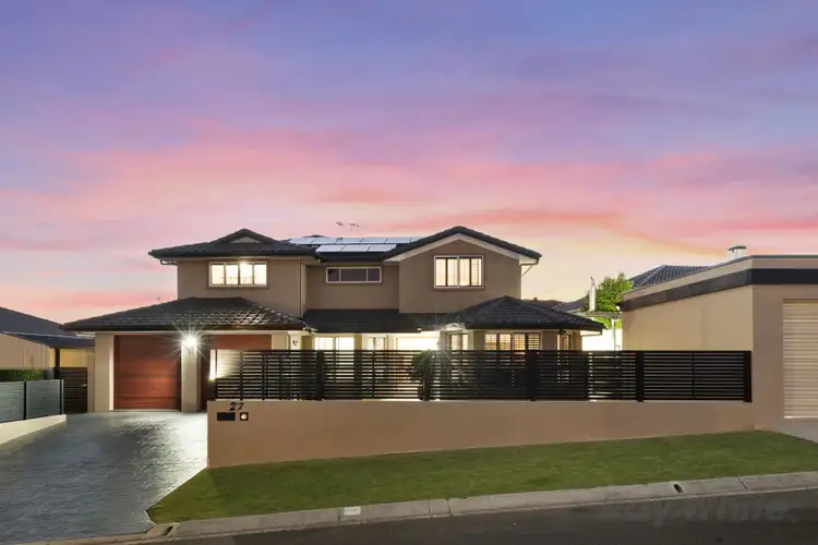 27 Manmarra Crescent, Eight Mile Plains QLD 4113