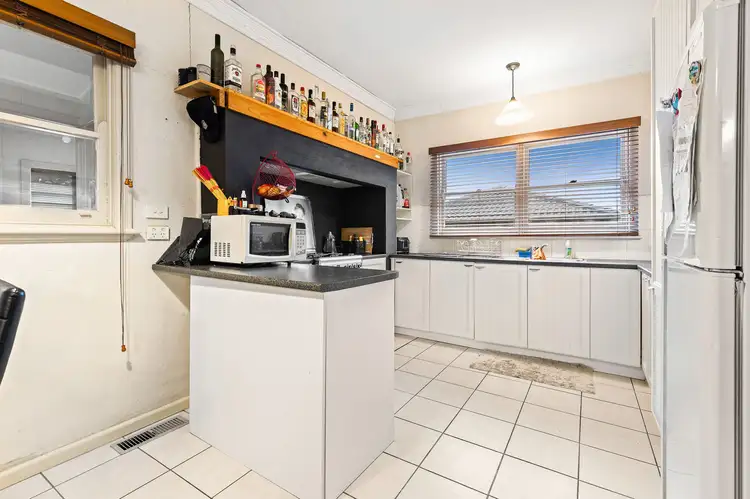 Fifth view of Homely unit listing, 1/103 Wantirna Road, Ringwood VIC 3134