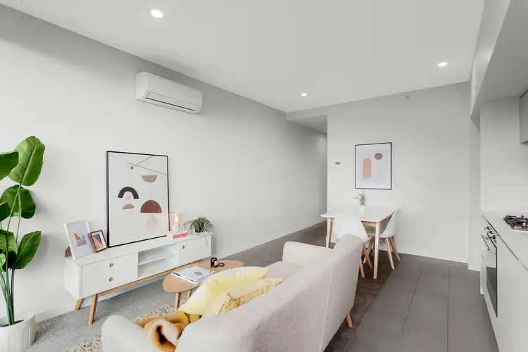 304/879-881 Dandenong Road, Malvern East VIC 3145