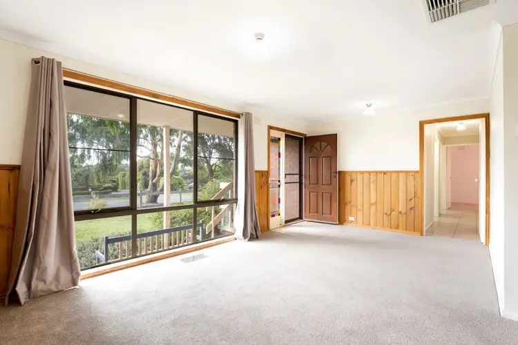 Fifth view of Homely house listing, 8 Metcalfe Drive, Romsey VIC 3434