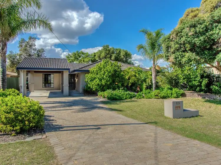 19 Gumnut Crescent, Safety Bay WA 6169