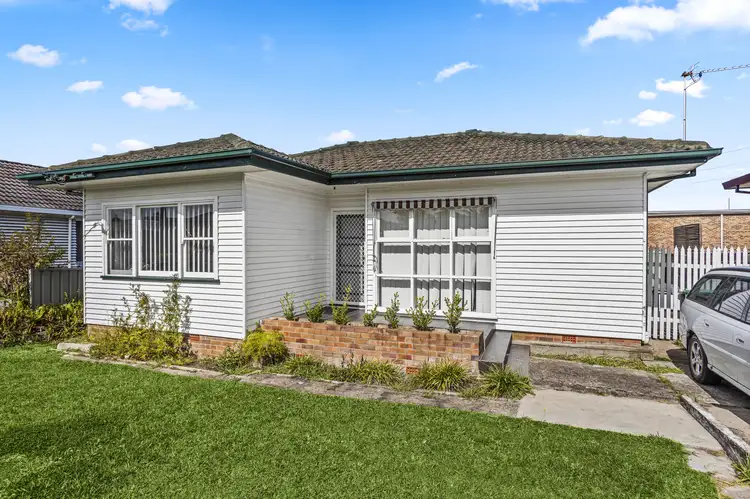 9 Ulster Avenue, Warilla NSW 2528