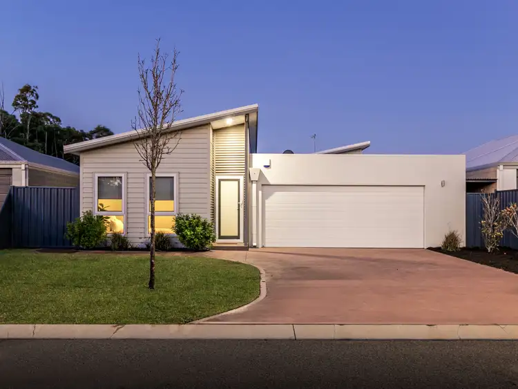 Third view of Homely house listing, 8 Tilly Chase, Baldivis WA 6171