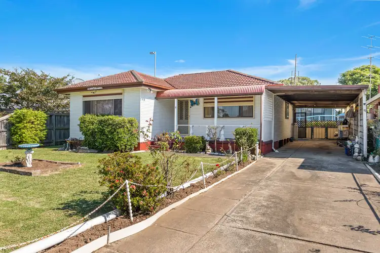 8 Ash Avenue, Albion Park Rail NSW 2527