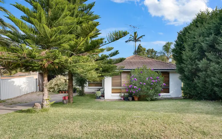43 Woodlark Place, Glenfield NSW 2167