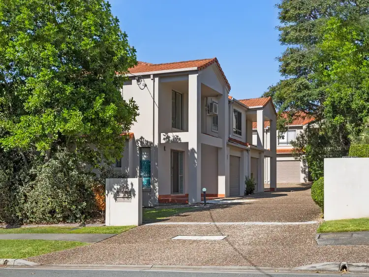 3/120 Pohlman Street, Southport QLD 4215