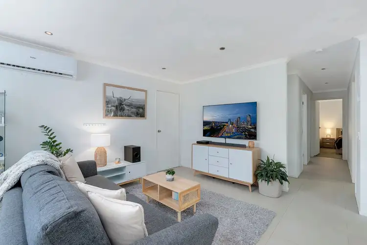 Main view of Homely semi-detached listing, 2/7 Metro Crescent, Oxenford QLD 4210