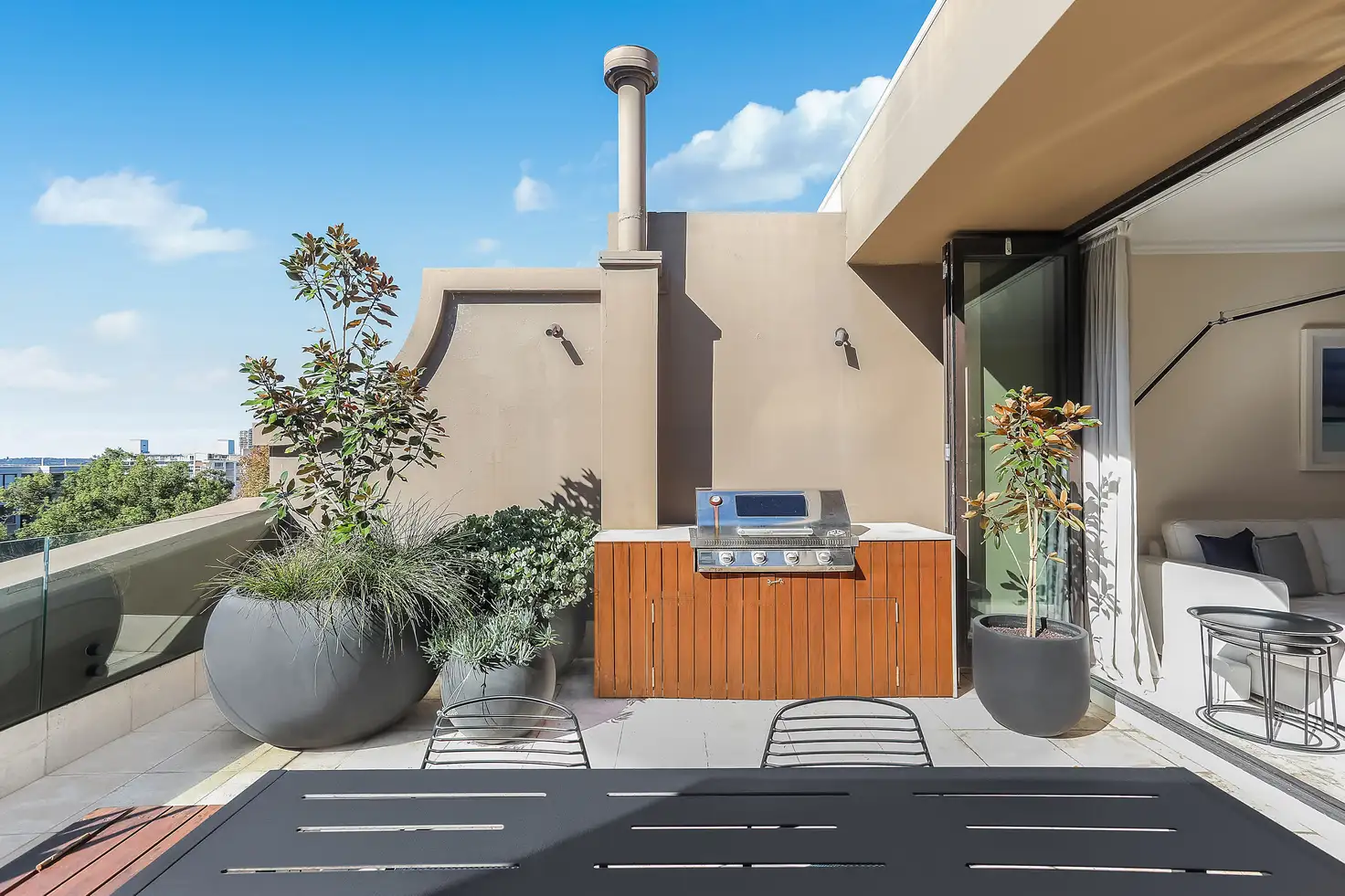 Main view of Homely townhouse listing, 15B Greenknowe Avenue, Elizabeth Bay NSW 2011