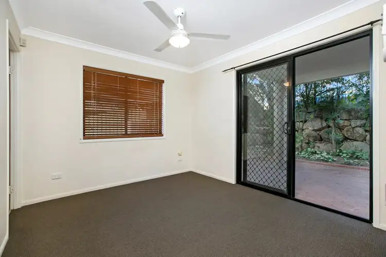 Sixth view of Homely townhouse listing, 1/10 Mcilwraith Avenue, Balmoral QLD 4171