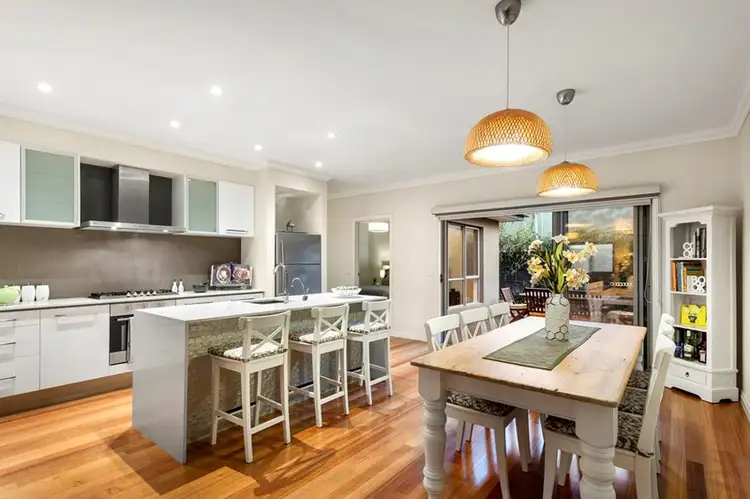 Third view of Homely unit listing, 2/5 Luntar Road, Oakleigh South VIC 3167