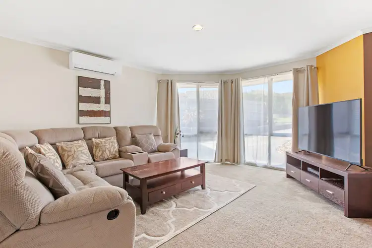 Second view of Homely house listing, 17 Newbury Court, Carrum Downs VIC 3201