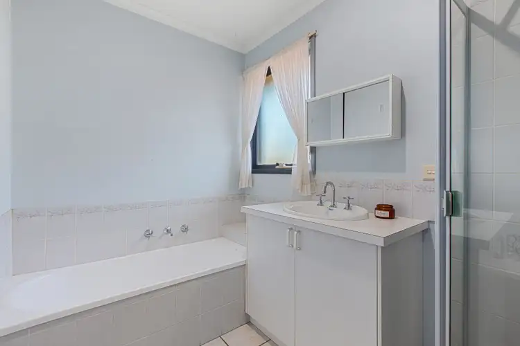 Sixth view of Homely house listing, 17 Newbury Court, Carrum Downs VIC 3201