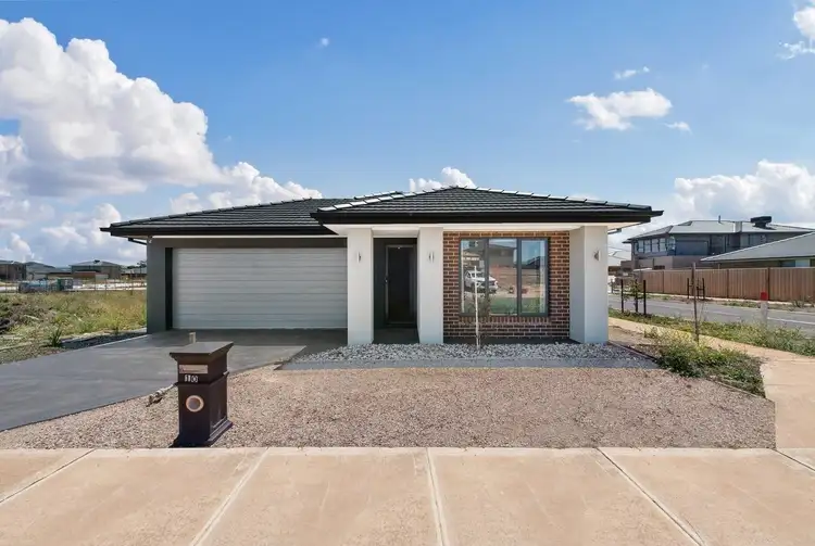 Main view of Homely house listing, 10 Gilfillan Circuit, Thornhill Park VIC 3335