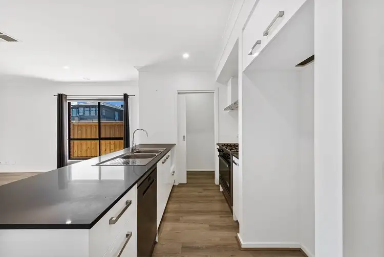 Third view of Homely house listing, 10 Gilfillan Circuit, Thornhill Park VIC 3335