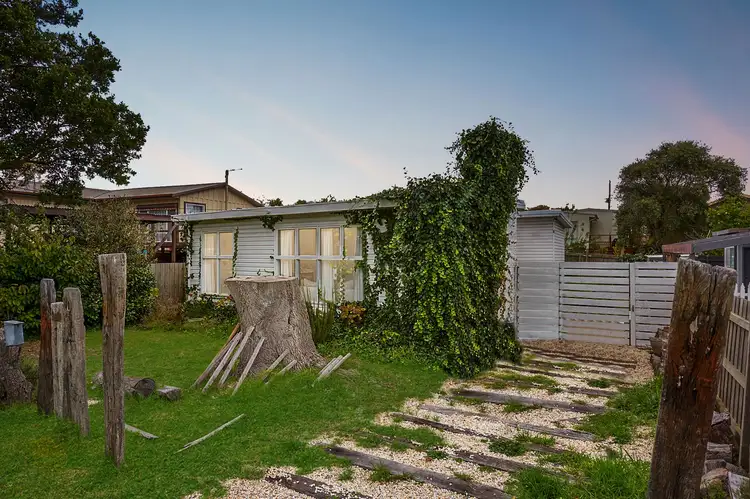 90 Spray Street, Rosebud VIC 3939