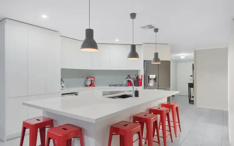 Fifth view of Homely house listing, 28 Freeman Circuit, Ingleburn NSW 2565