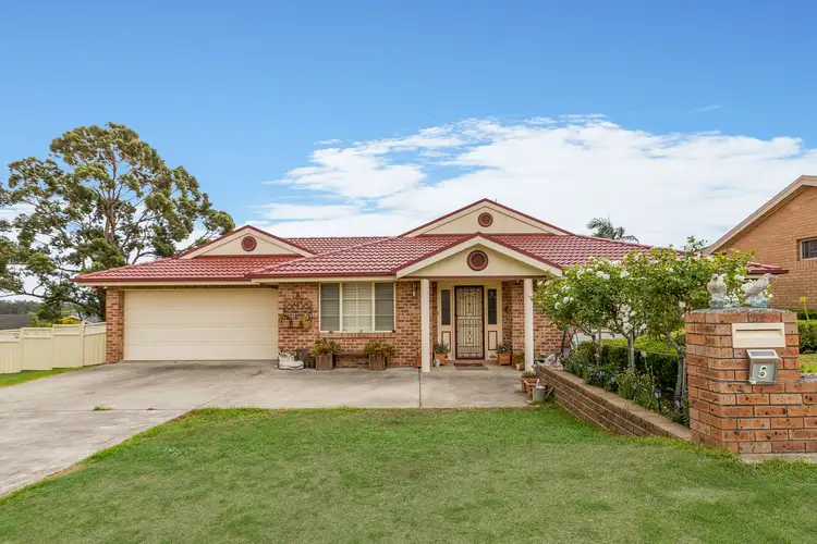 5 Harriet Close, Raymond Terrace NSW 2324