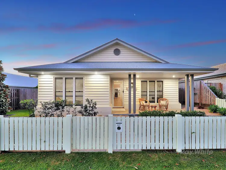 37 Vineyard Drive, Greenbank QLD 4124