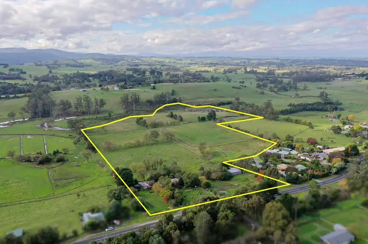 165 Old Sale Road, Drouin VIC 3818