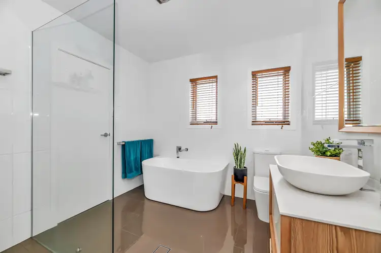 Sixth view of Homely house listing, 25 Frederick Street, Queanbeyan NSW 2620