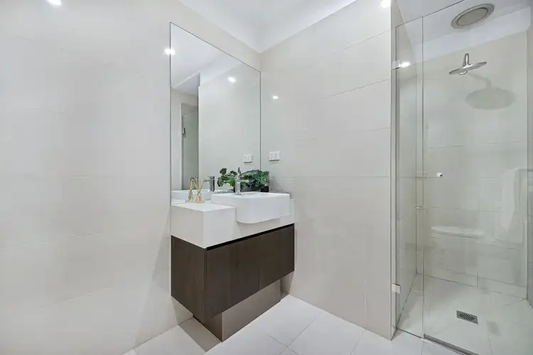 Sixth view of Homely apartment listing, 4/151 Huntingdale Road, Ashwood VIC 3147