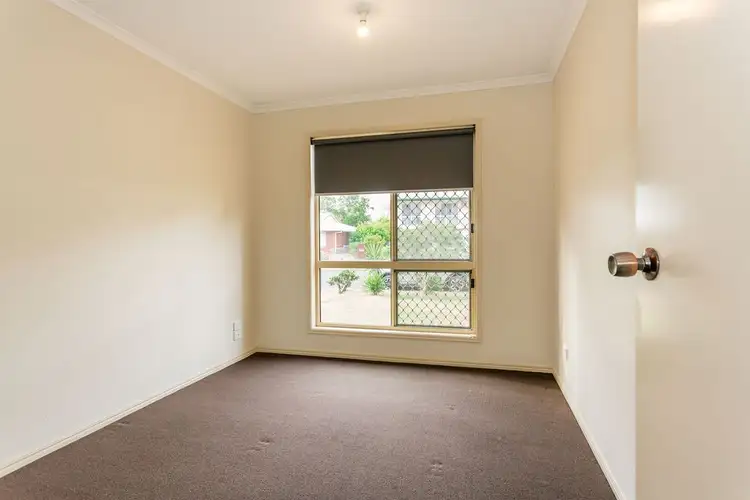 Fifth view of Homely house listing, 17 Dawn Crescent, Emerald QLD 4720