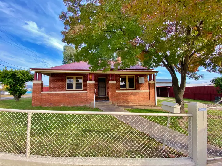 21 Mackenzie Street, Young NSW 2594