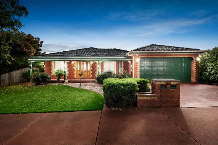 384 Dandelion Drive, Rowville VIC 3178