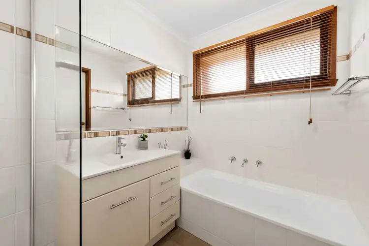 Sixth view of Homely house listing, 5 Valleyview Drive, Rowville VIC 3178