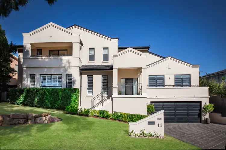 11 James Close, Menai NSW 2234