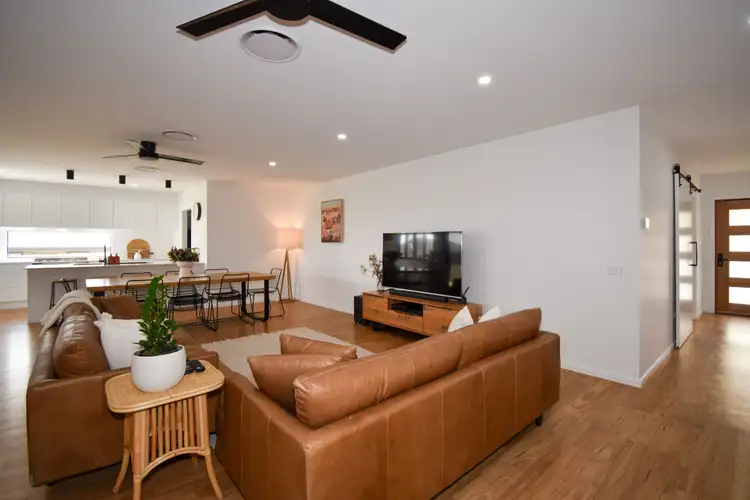 Second view of Homely house listing, 25 Dovey Drive, Kelso NSW 2795