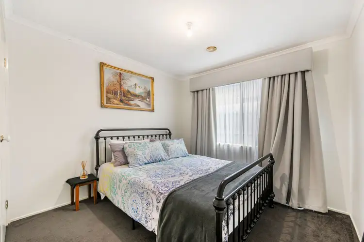 Seventh view of Homely house listing, 5 Tulip Court, Hillside VIC 3037