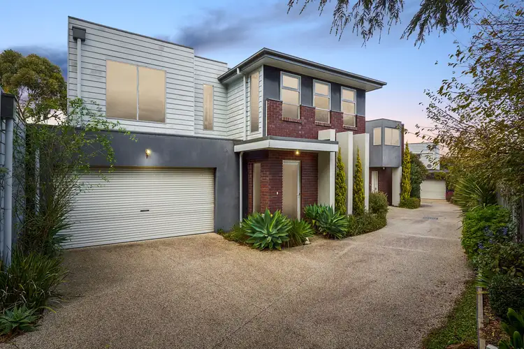 2/5 Cameron Street, Rosebud VIC 3939