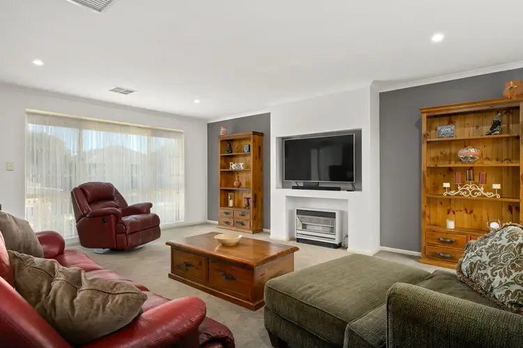 Sixth view of Homely house listing, 27 Berenwode Circuit, Morphett Vale SA 5162