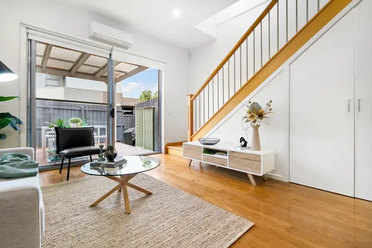 2/49 Margot Street, Chadstone VIC 3148