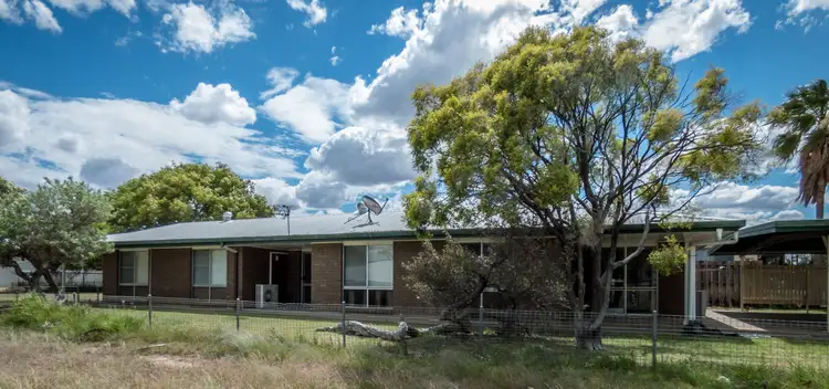 28 Elmer Street, Roma QLD 4455