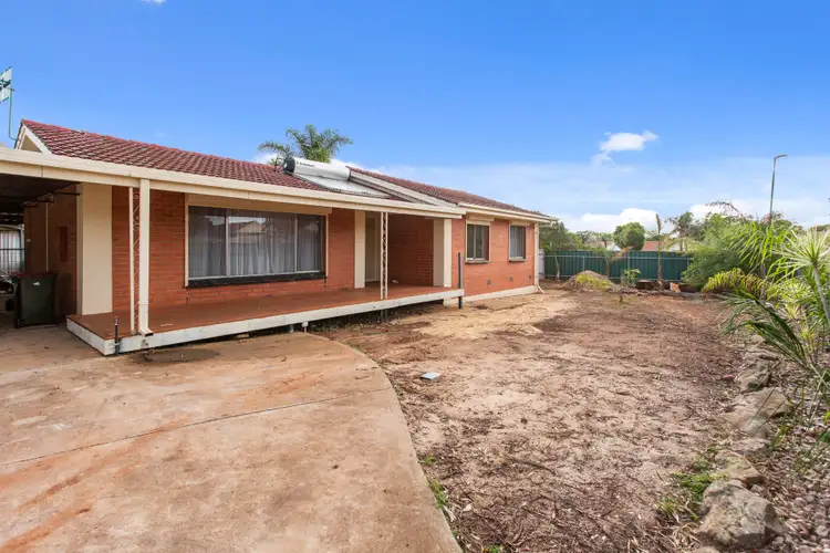 74 McKenzie Road, Elizabeth Downs SA 5113
