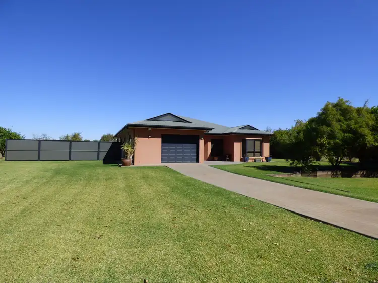 14 JE Kelly Road, St George QLD 4487