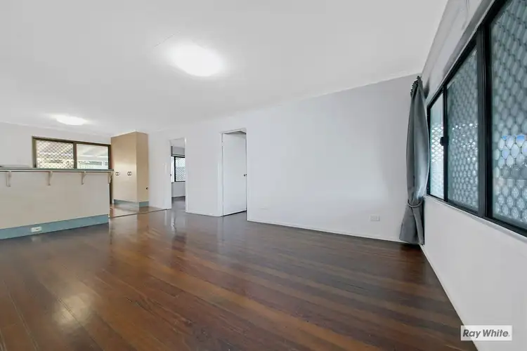Seventh view of Homely house listing, 90 Esplanade, Lammermoor QLD 4703