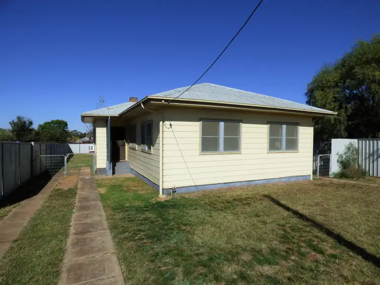 16 Conridge Street, Forbes NSW 2871