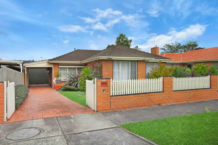 25 Club Avenue, Kingsbury VIC 3083