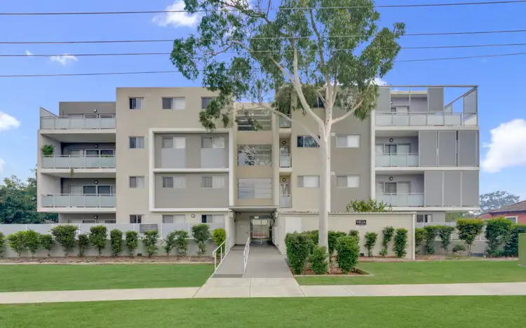 24/31-35 Cumberland Road, Ingleburn NSW 2565