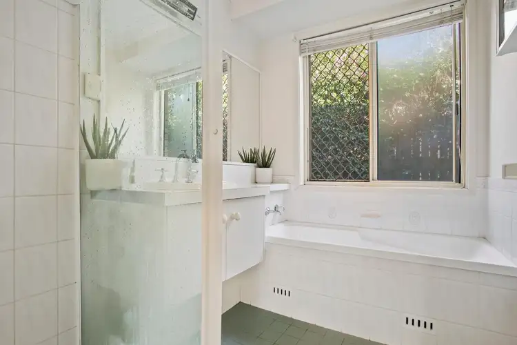 Sixth view of Homely house listing, 17 Renwick Drive, Renwick NSW 2575