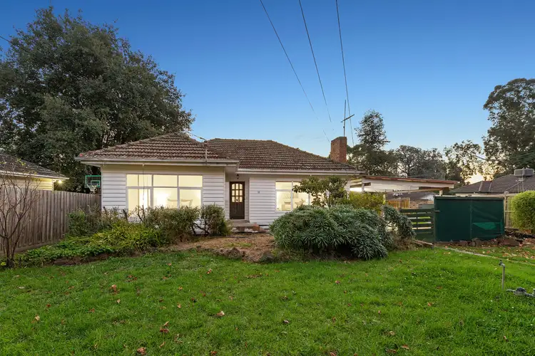 18 Bridgeford Avenue, Blackburn North VIC 3130