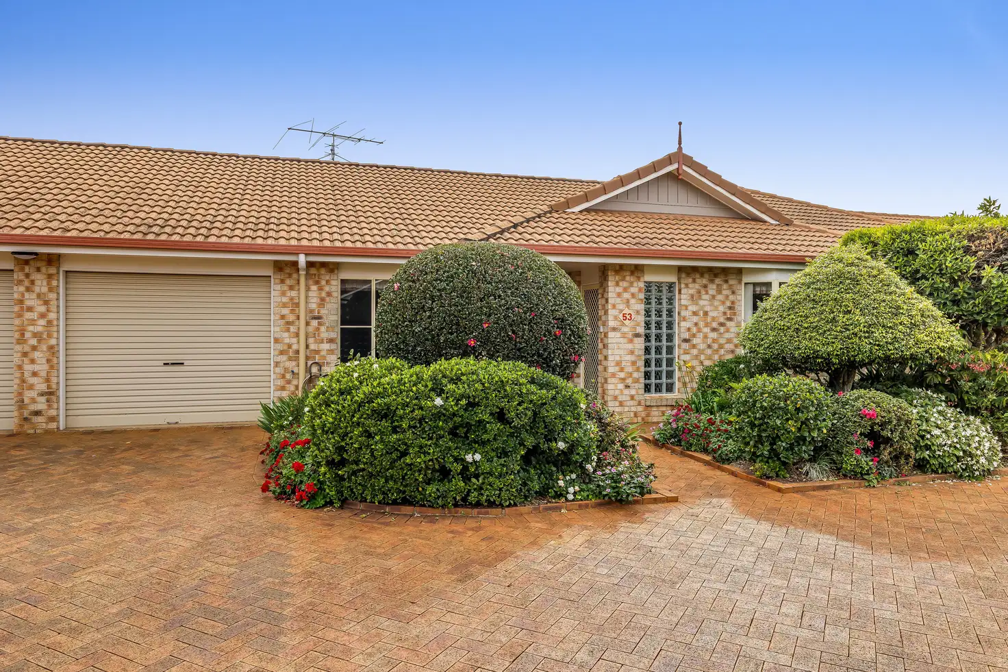 Main view of Homely unit listing, Villa/53 Glenfield Court, Middle Ridge QLD 4350